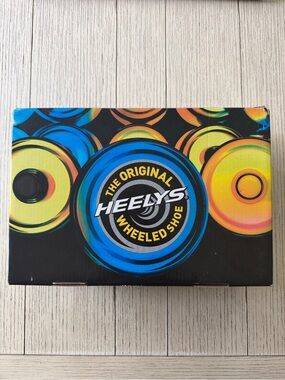 New Heelys - Youth Size 2